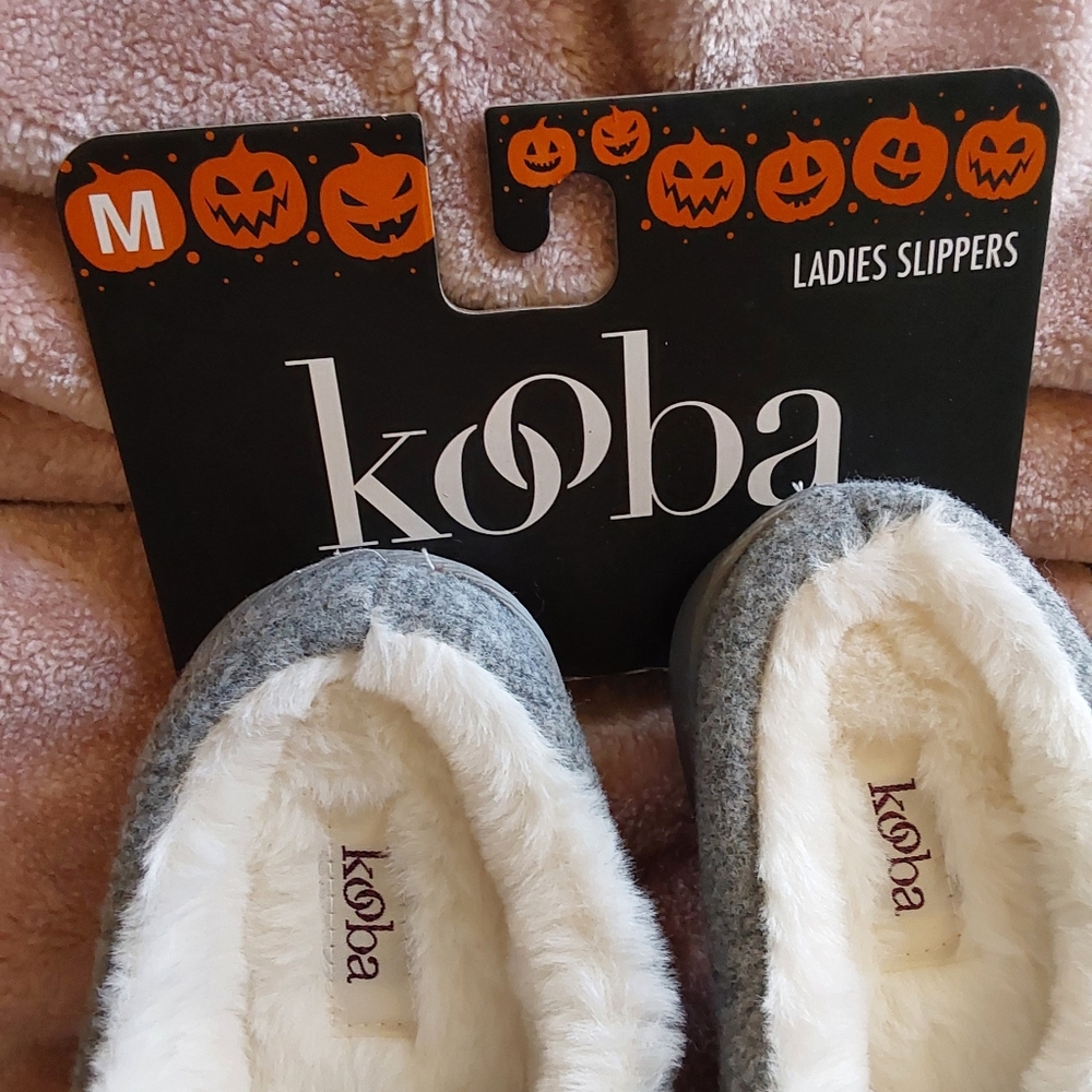 🌺 NWT Kooba Gray Halloween Slippers - Picture 4 of 6